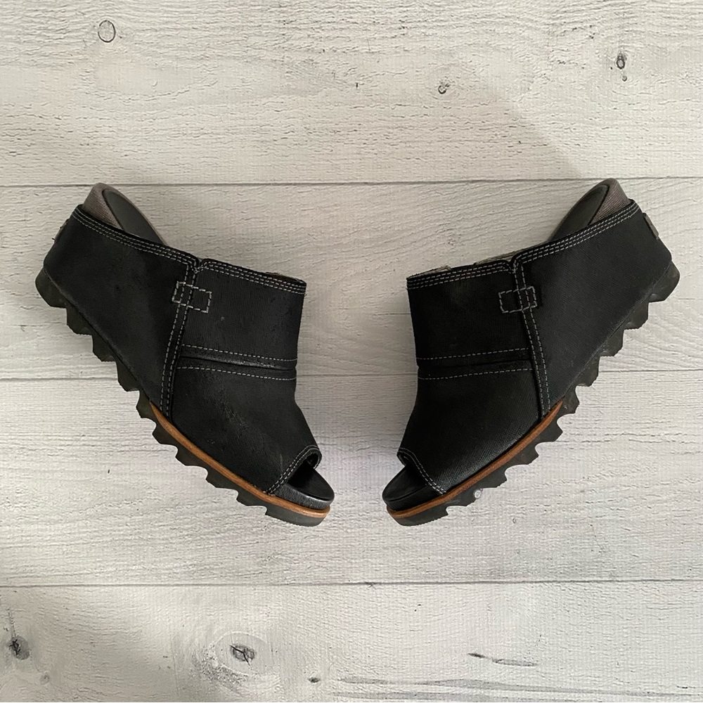 Sorel Black Women's Sandals